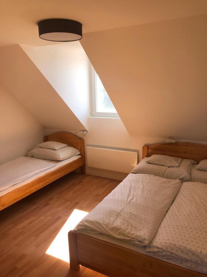 Ferienwohnung Laura-haus Vonyarcvashegy Exterior foto